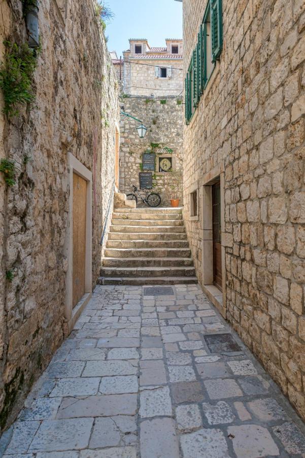 Apartments Villa Tudor 2 Hvar Town Exterior photo